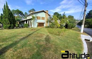 Imagem: A casa em condomínio possui 4 Dormitórios, 5 Banheiros, 4