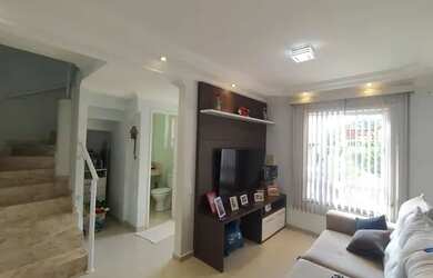 Imagem: A casa em condomínio possui 3 Dormitórios, 3 Banheiros, 2