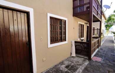 Imagem: A casa em condomínio possui 2 Dormitórios, 2 Banheiros, 1