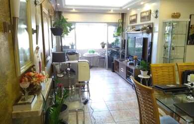 Imagem: O apartamento possui 3 Dormitórios, 2 Banheiros, 2 Vagas na