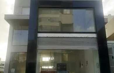 Imagem: O depósito possui 2 Vagas na garagem, 260m² de Área e está