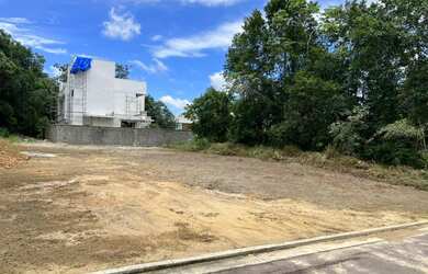 Imagem: O terreno possui 491m² de Área e está localizado em Centro