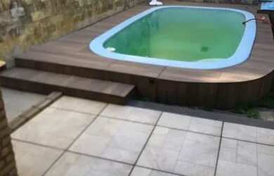 Imagem: A casa possui 2 Dormitórios, 2 Banheiros, 4 Vagas na garagem