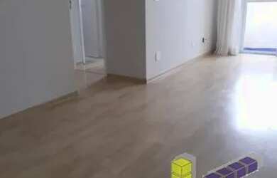 Imagem: O apartamento possui 2 Dormitórios, 1 Banheiro, 2 Vagas na