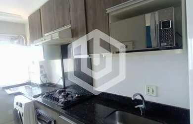 Imagem: O apartamento possui 2 Dormitórios, 1 Banheiro, 1 Vaga na garagem