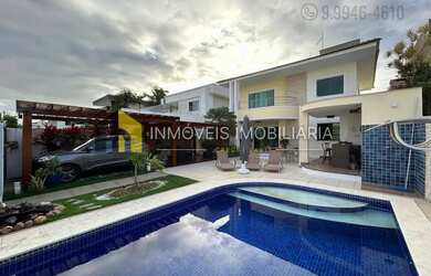 Imagem: A casa em condomínio possui 4 Dormitórios, 5 Banheiros, 2