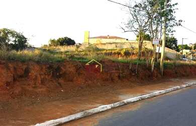 Imagem: O terreno possui 383m² de Área e está localizado em Chácaras