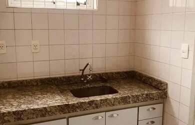 Imagem: A casa possui 5 Dormitórios, 3 Banheiros, 340m² de Área e