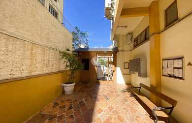 Imagem 2: Amplo apartamento à venda, com 4 dormitórios e elevador no centro da...