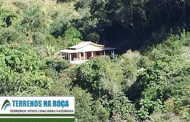 Imagem 6: Sitio em Crucilândia/MG, com nascente e lagoa, casa nova grande ótimo...