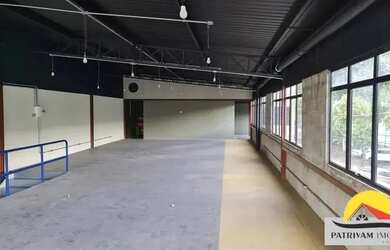 Imagem: O depósito possui 300m² de Área e está localizado em Vila