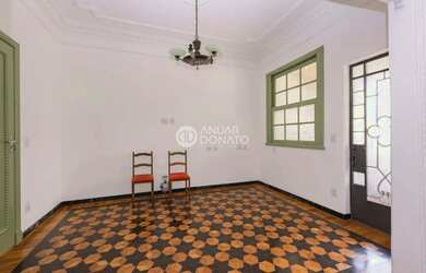 Imagem: O depósito possui 1 Vaga na garagem e 165m² de Área e está