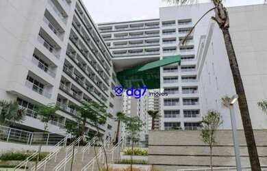 Imagem: O depósito possui 2 Vagas na garagem, 64m² de Área e está