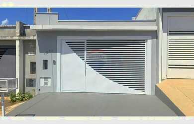 Imagem: A casa possui 2 Dormitórios, 2 Banheiros, 74m² de Área e