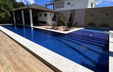 Imagem: Belíssima casa com 4 suítes em Buraquinho