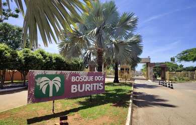 Imagem: A casa em condomínio possui 3 Dormitórios, 2 Banheiros, 2