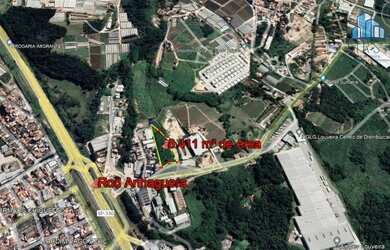 Imagem: O terreno à venda possui 8411m² de Área e está localizado