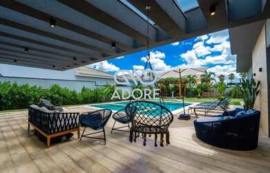 Imagem: A casa em condomínio possui 4 Dormitórios, 5 Banheiros, 5