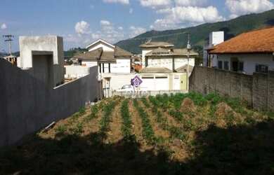Imagem: O terreno possui 600m² de Área e está localizado em Jardim