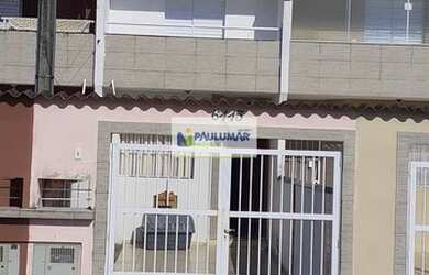 Imagem: A casa possui 2 Dormitórios, 3 Banheiros, 2 Vagas na garagem