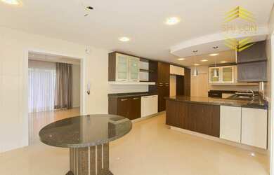 Imagem: A casa em condomínio possui 4 Dormitórios, 5 Banheiros, 5