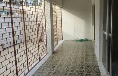 Imagem: A casa possui 5 Dormitórios, 5 Banheiros, 3 Vagas na garagem