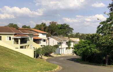 Imagem: O terreno possui 380m² de Área, Imóvel novo e está localizado