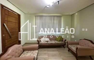 Imagem: A casa possui 4 Dormitórios, 2 Banheiros, 147m² de Área e