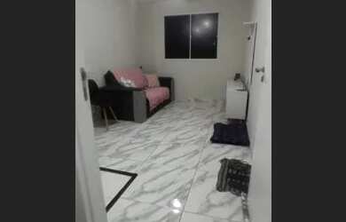 Imagem 4: Alugo apartamento 2qtos 4º andar condomínio fechado Santa Cruz