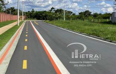 Imagem 3: Lote/Terreno para venda com 422 metros quadrados em Residencial Villagio...