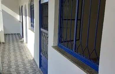 Imagem: A casa possui 1 Dormitório, 1 Banheiro e está localizado em