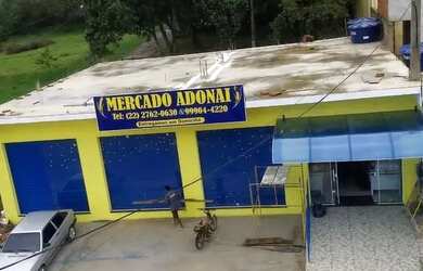 Imagem: O depósito possui 4 Vagas na garagem, 182m² de Área e está