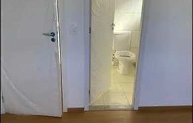 Imagem: O apartamento possui 2 Dormitórios e 1 Banheiro e está localizado