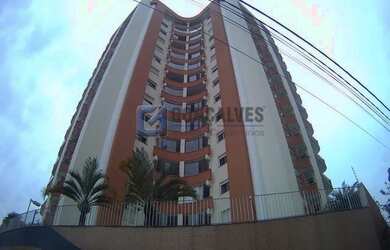 Imagem: O apartamento possui 4 Dormitórios, 1 Banheiro, 3 Vagas na