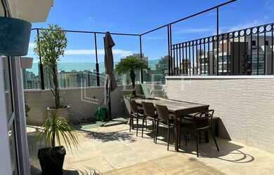 Imagem: O apartamento na cobertura possui 4 Dormitórios, 3 Banheiros