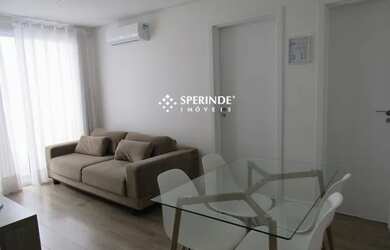 Imagem: O apartamento possui 1 Dormitório, 1 Banheiro, 1 Vaga na garagem