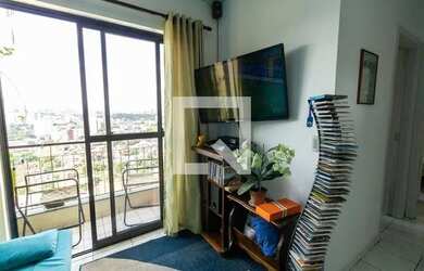 Imagem: O apartamento possui 2 Dormitórios, 1 Banheiro, 1 Vaga na garagem