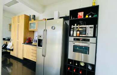 Imagem 3: Apartamento para aluguel possui 200 metros quadrados com 2 quartos em...