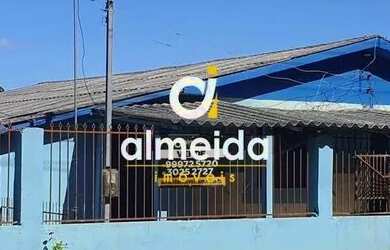 Imagem: A casa possui 3 Dormitórios, 1 Banheiro, 65m² de Área e