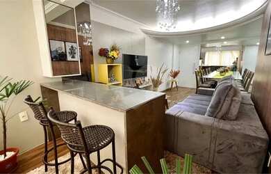 Imagem: O apartamento possui 3 Dormitórios, 2 Banheiros, 1 Vaga na