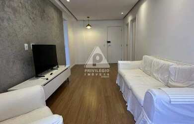 Imagem: O apartamento possui 3 Dormitórios, 2 Banheiros, 1 Vaga na