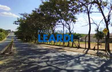 Imagem: O terreno possui 6.475m² de Área e está localizado em Vila