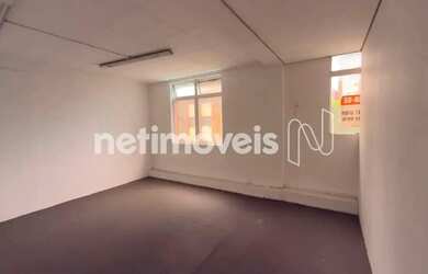 Imagem: O depósito possui 138m² de Área e está localizado em Santo