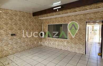 Imagem: A casa possui 3 Dormitórios, 3 Banheiros, 2 Vagas na garagem