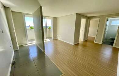 Imagem: O apartamento possui 2 Dormitórios, 1 Banheiro, 2 Vagas na