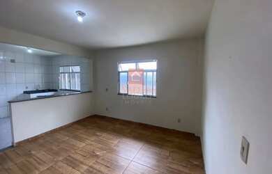 Imagem: A casa possui 1 Dormitório, 1 Banheiro, 40m² de Área e está