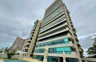 Imagem: O apartamento possui 4 Dormitórios, 5 Banheiros, 3 Vagas na