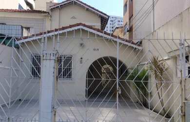 Imagem: A casa possui 5 Dormitórios e está localizado em Itararé