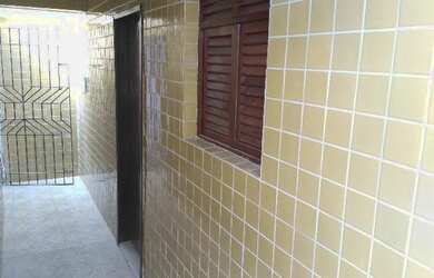 Imagem: A kitnet possui 1 Dormitório, 1 Banheiro e está localizado