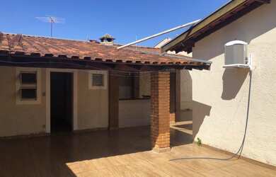 Imagem 12: Casa Cristo Rei. Churrasqueira, Varanda, 205m² de Áreae4 Vagas na garagem